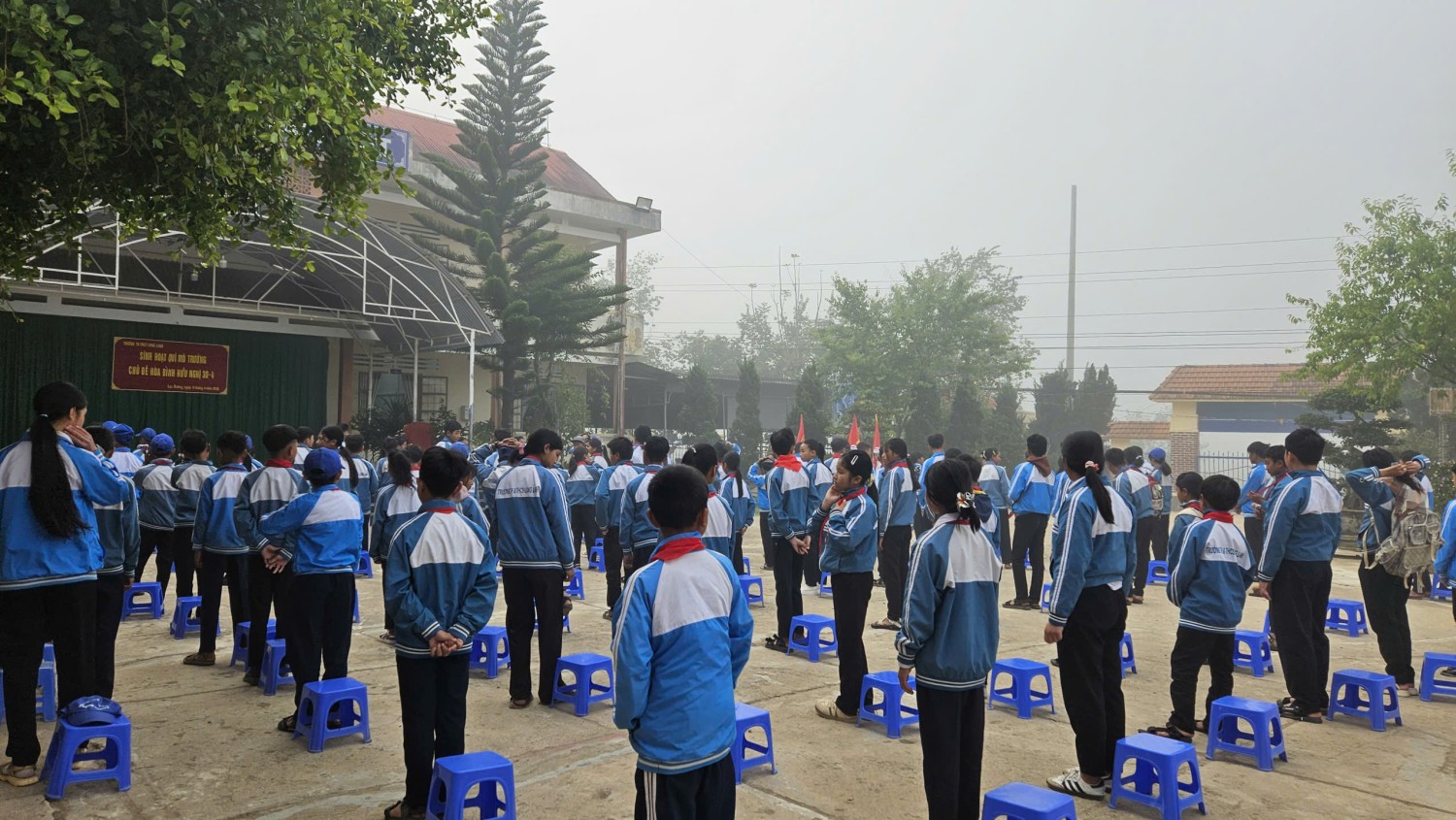 HOẠT ĐỘNG TRẢI NGHIỆM QUY MÔ TRƯỜNG THÁNG 4